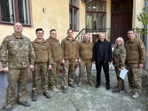 Чернівці і далі системно допомагають війську